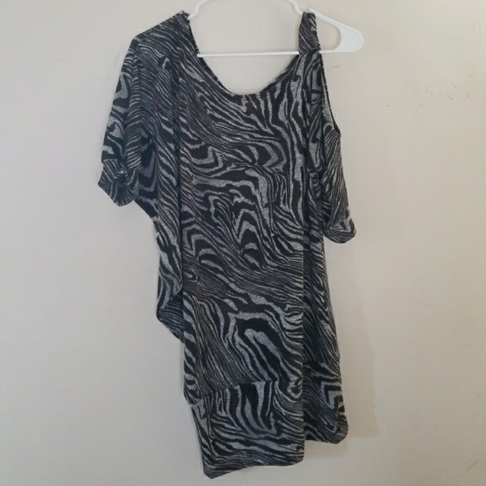 Off the shoulder comfy tunic